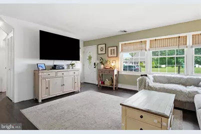 41 Crystal Place, Levittown, PA 19057 - Photo 5