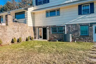 2995 Windy Bush Rd, Newtown, PA 18938 - Photo 35