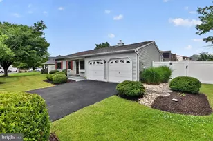 29 Hedgerow Dr, Fairless Hills, PA 19030 - Photo 25