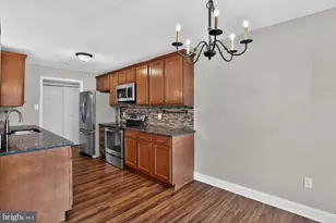 29 Hedgerow Dr, Fairless Hills, PA 19030 - Photo 7