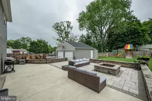 281 N Hawthorne, Langhorne, PA 19047 - Photo 33