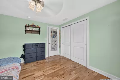 281 N Hawthorne, Langhorne, PA 19047 - Photo 27