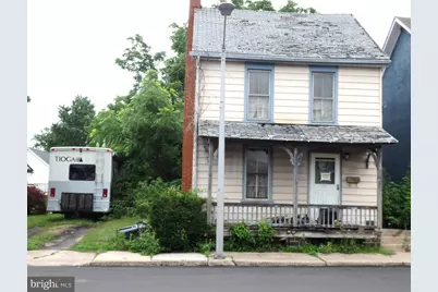 21 S 9th Street, Quakertown, PA 18951 - Photo 1