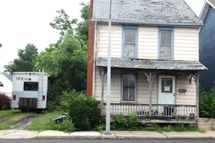 21 S 9th St, Quakertown, PA 18951 - Photo 1