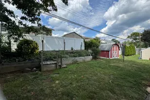 55 Tweed Rd, Levittown, PA 19056 - Photo 53