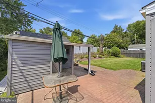 608 Benton Ln, Morrisville, PA 19067 - Photo 27