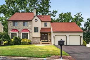 17 Seedling Dr, Holland, PA 18966 - Photo 1