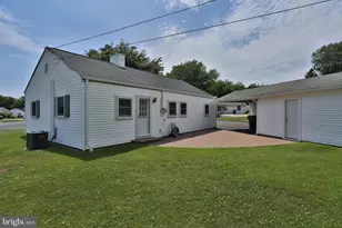 100 Bedford Rd, Fairless Hills, PA 19030 - Photo 13