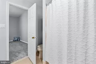 35 Skyview Way, Newtown, PA 18940 - Photo 33