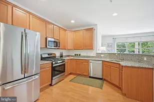 505 Cherrywood Ct, Perkasie, PA 18944 - Photo 3