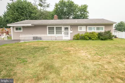 51 Serpentine Lane, Levittown, PA 19055 - Photo 37