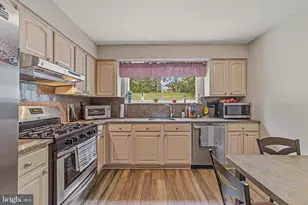 12 Hillcroft Way, Newtown, PA 18940 - Photo 7