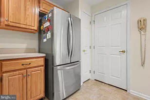 42 W College Ave, Yardley, PA 19067 - Photo 9