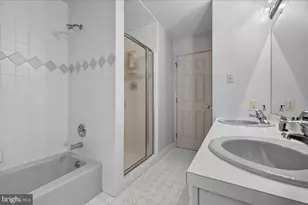 2850 W Fox Chase Cir, Doylestown, PA 18902 - Photo 27