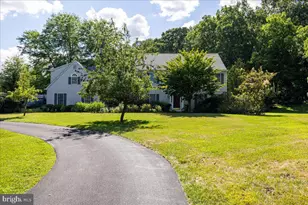 2850 W Fox Chase Cir, Doylestown, PA 18902 - Photo 3