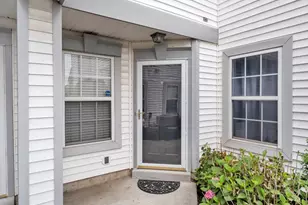 305 Crossroads Dr, Warwick, PA 18974 - Photo 3