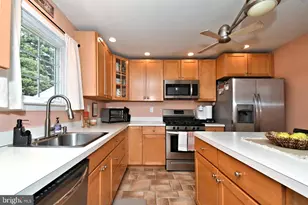 630 Elmwood Ave, Feasterville-Trevose, PA 19053 - Photo 19