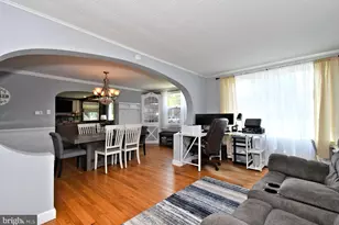630 Elmwood Ave, Feasterville-Trevose, PA 19053 - Photo 15