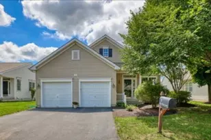 7 Blue Flax Ln, Langhorne, PA 19047 - Photo 1