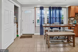 35 Palm Ln, Levittown, PA 19054 - Photo 5