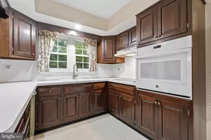 1111 University Dr, Yardley, PA 19067 - Photo 17