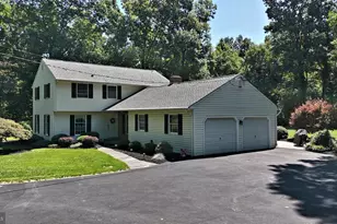 2125 Upper Ridge Rd, Green Lane, PA 18054 - Photo 3