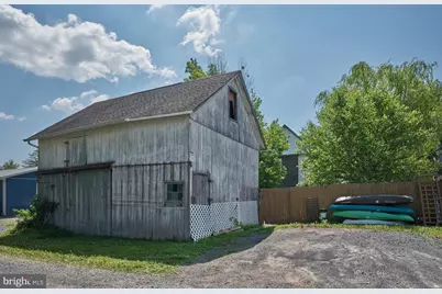 111 E Broad Street, Trumbauersville, PA 18970 - Photo 23