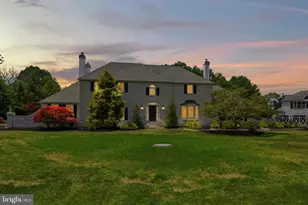 40 Beverly Hls Dr, Ivyland, PA 18974 - Photo 3
