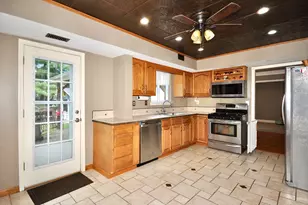 102 St Barnabas Cir, Fairless Hills, PA 19030 - Photo 17