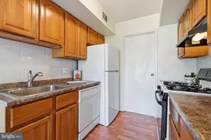 418 Brandywine Ct, Warminster, PA 18974 - Photo 5