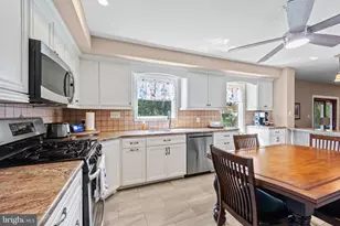 895 Sycamore Dr, Southampton, PA 18966 - Photo 17