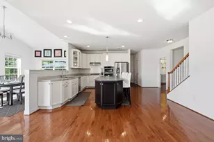 914 Hilltown Pike, Line Lexington, PA 18932 - Photo 9