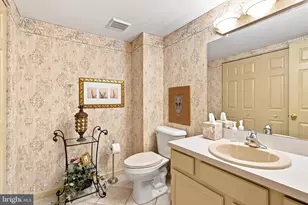 56 Kanon Ct, Newtown, PA 18940 - Photo 17