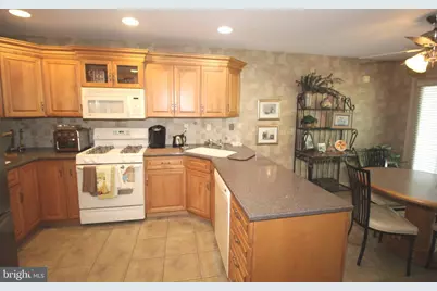 56 Kanon Court, Newtown, PA 18940 - Photo 5