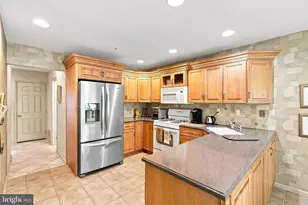 56 Kanon Ct, Newtown, PA 18940 - Photo 15