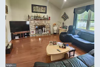 1881 August Drive, Huntingdon Valley, PA 19006 - Photo 7