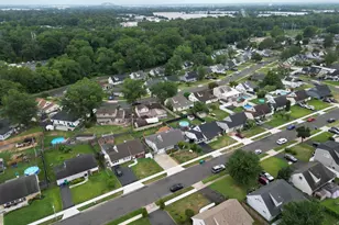 14 Verdant Rd, Levittown, PA 19057 - Photo 49