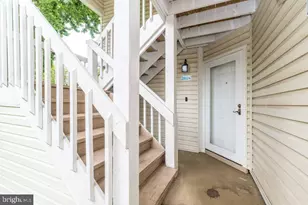 30024 Beacon Hill Dr, Southampton, PA 18966 - Photo 3
