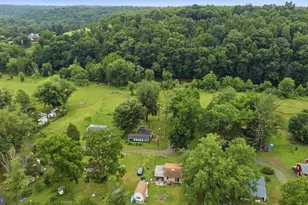 563 E Dark Hollow Rd, Pipersville, PA 18947 - Photo 5
