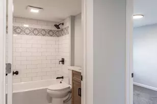 647 Spruce St, Bristol, PA 19007 - Photo 19