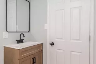 647 Spruce St, Bristol, PA 19007 - Photo 23