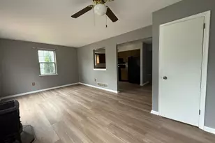 409 Edgewood Dr, Hilltown, PA 18969 - Photo 9