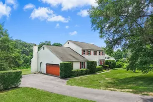 2608 Springhill Cir, Furlong, PA 18925 - Photo 3