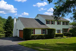 2608 Springhill Cir, Furlong, PA 18925 - Photo 3