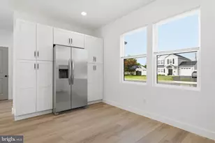 96 Elderberry Dr, Levittown, PA 19054 - Photo 17