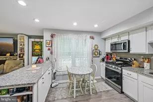 1564 Applewood Cir, Yardley, PA 19067 - Photo 17