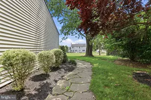 572 Sterling St, Newtown, PA 18940 - Photo 45