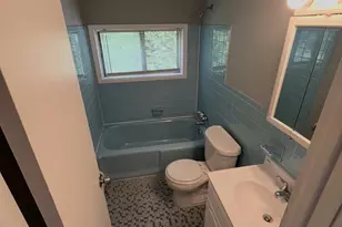 15 Catalpa Ln, Levittown, PA 19055 - Photo 7