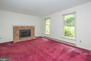 327 Thistle Ln, Perkasie, PA 18944 - Photo 7