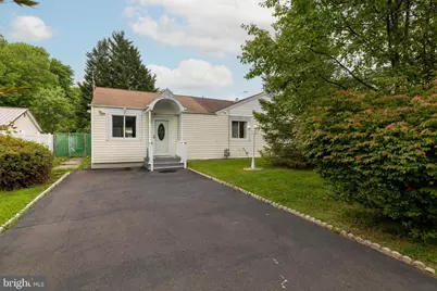 906 Oak Terrace, Southampton, PA 18966 - Photo 3